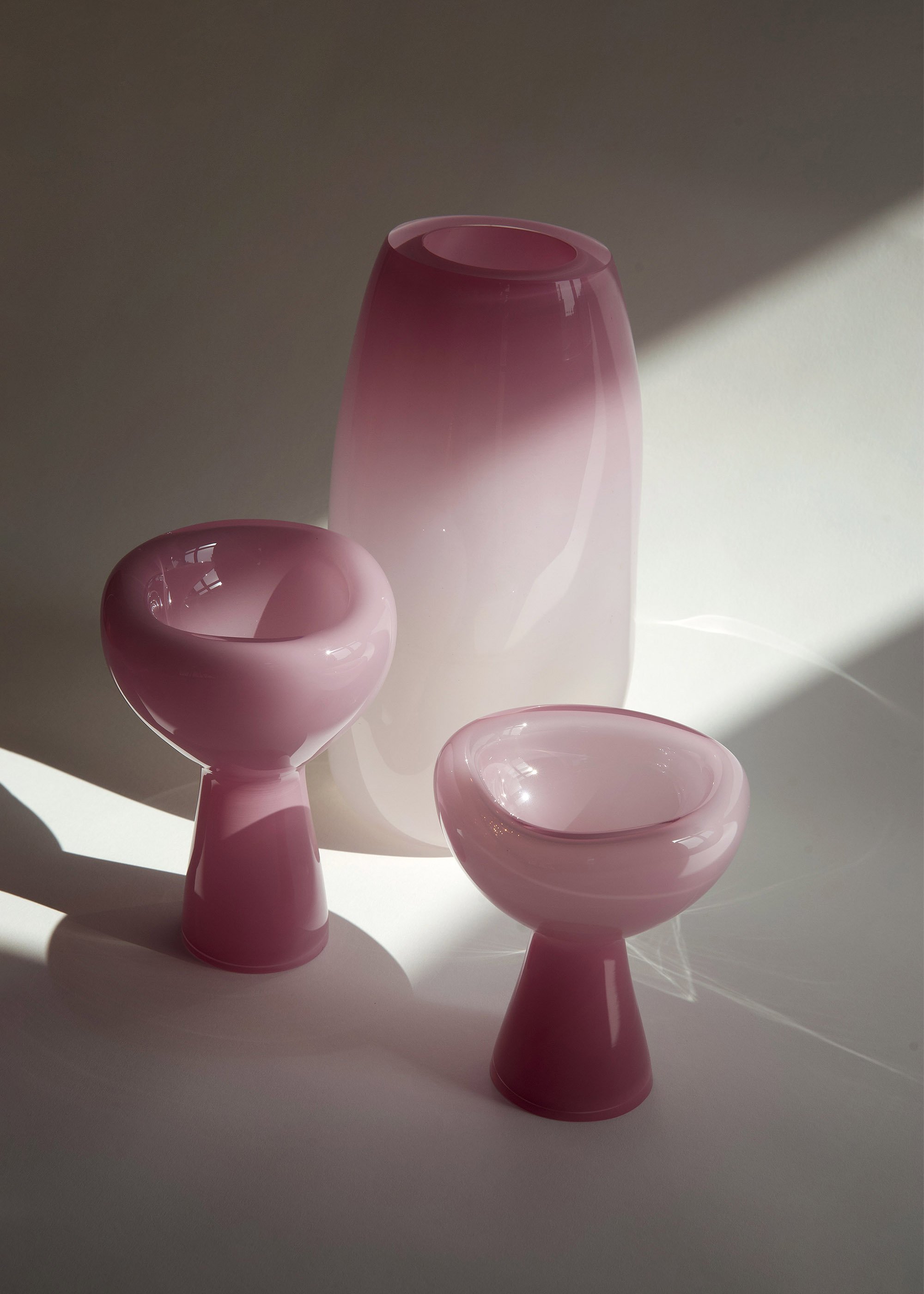 Ursula Futura_Bubble Vase Pink & Phantom Dishes Pink.jpg